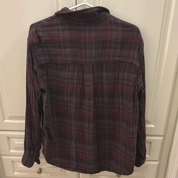 CP Shades button down - Picture 3 of 3